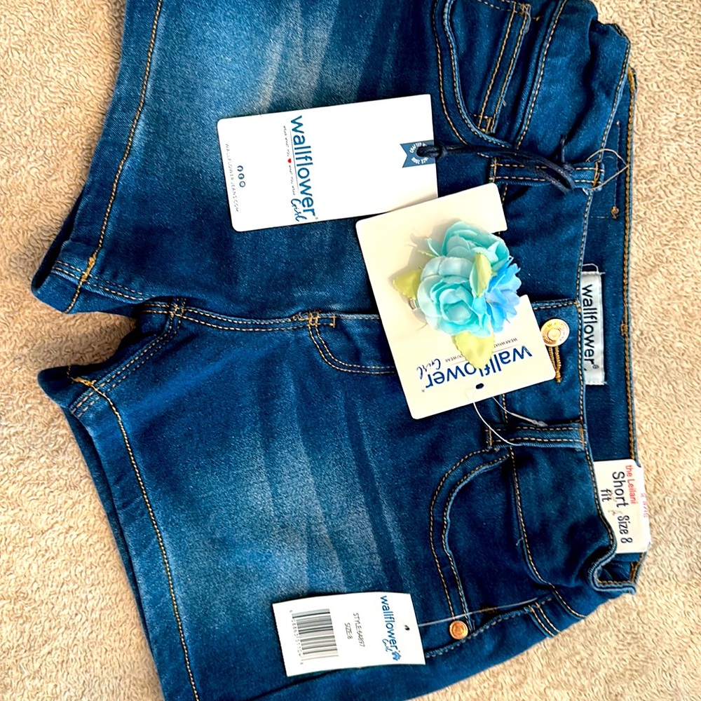 Girl Jean Shorts size 8. Brand New!